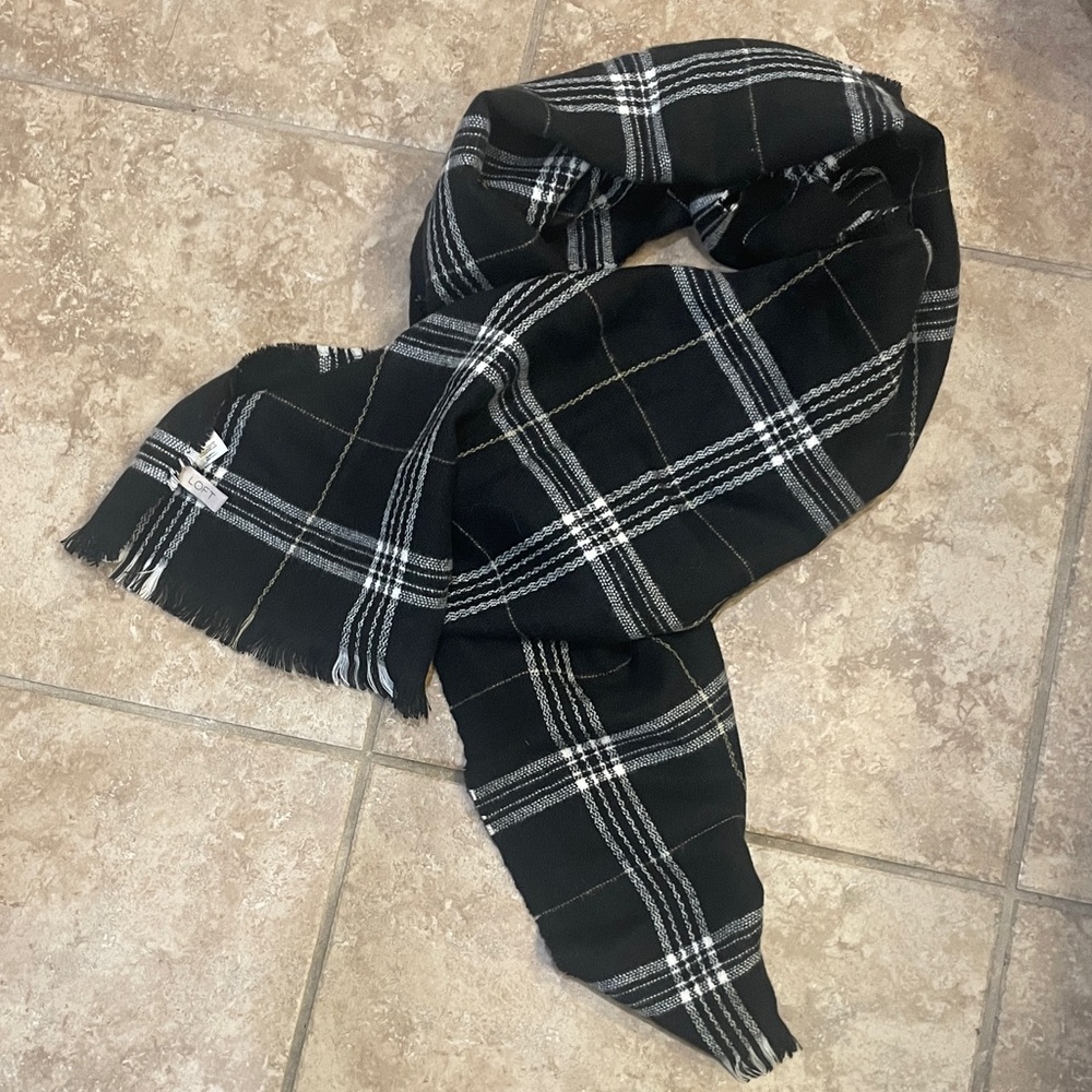 LOFT Black and White Checkered Scarf